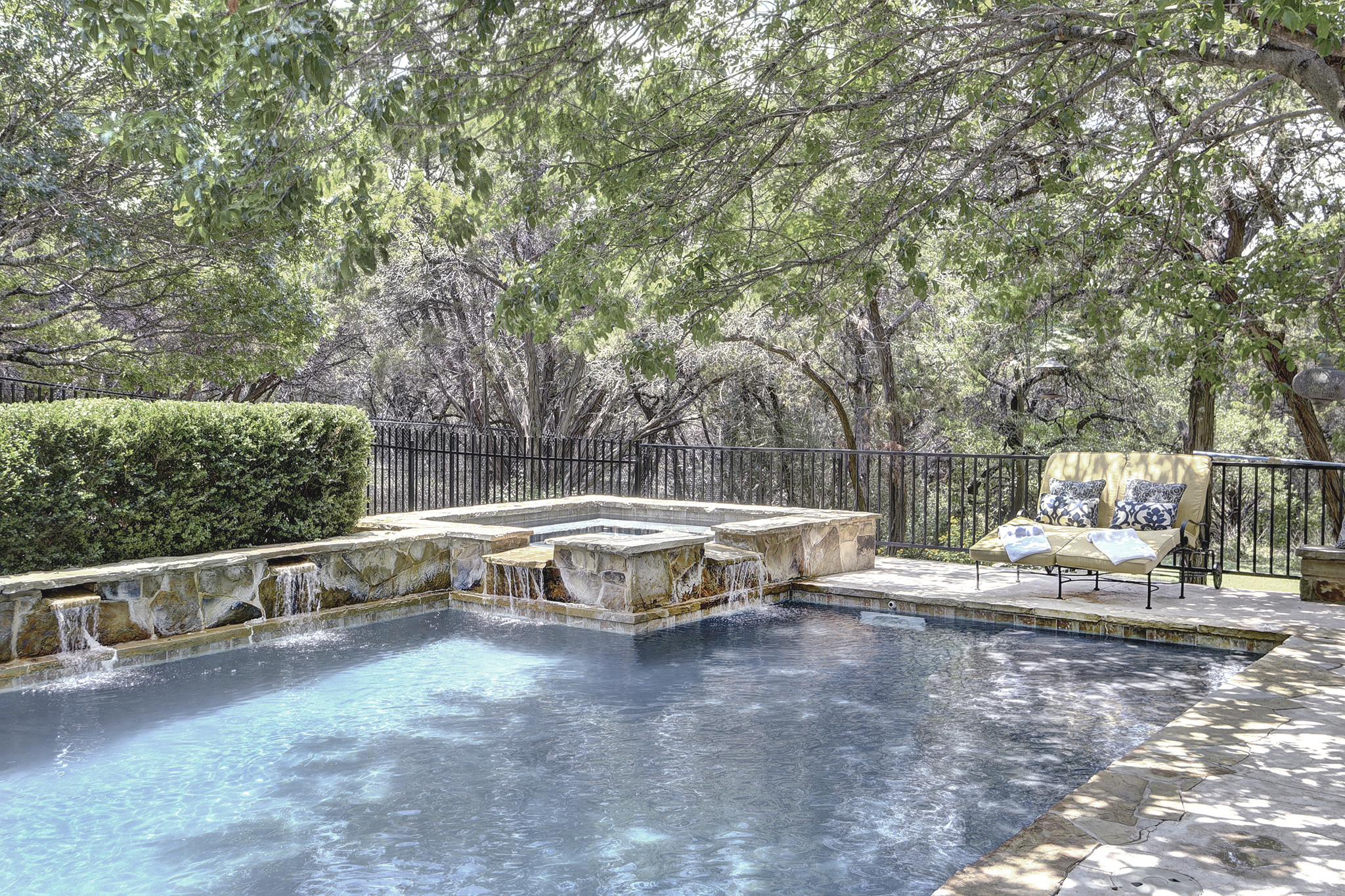 045 RealEstate2018 S